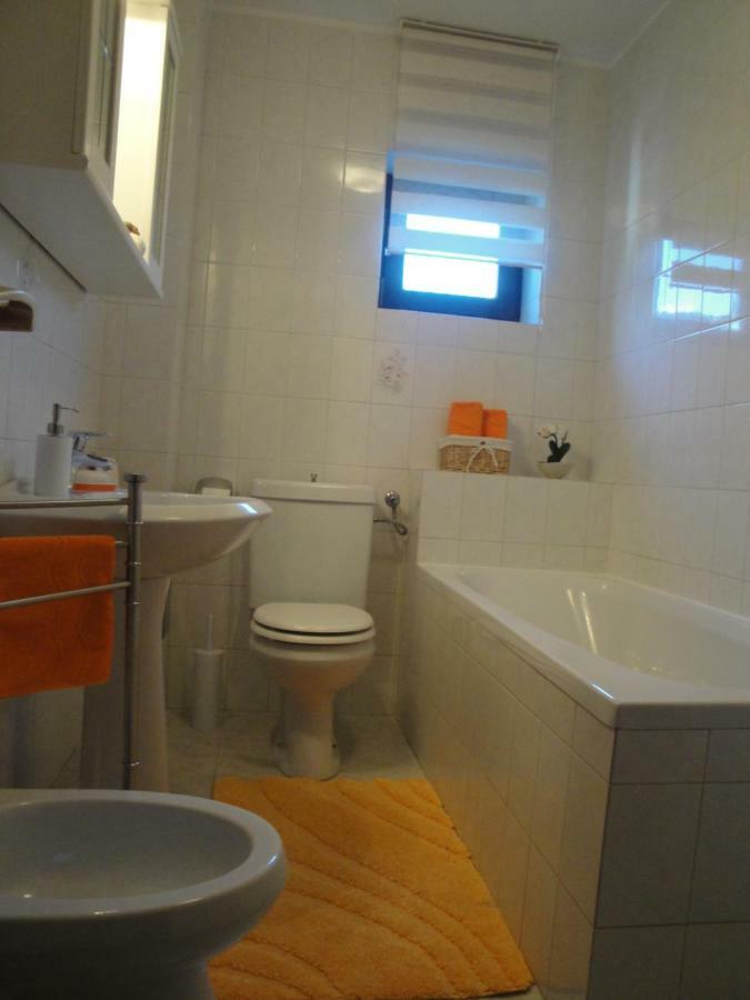 Apartment Nevia Fažana Buitenkant foto